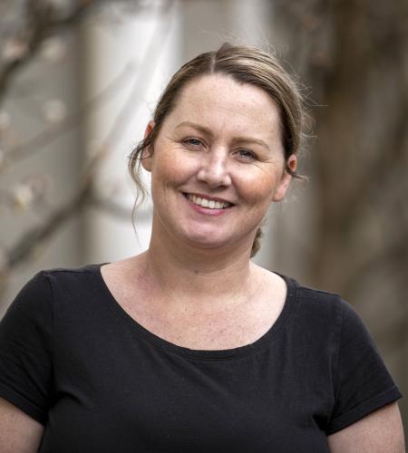 Simone lowe